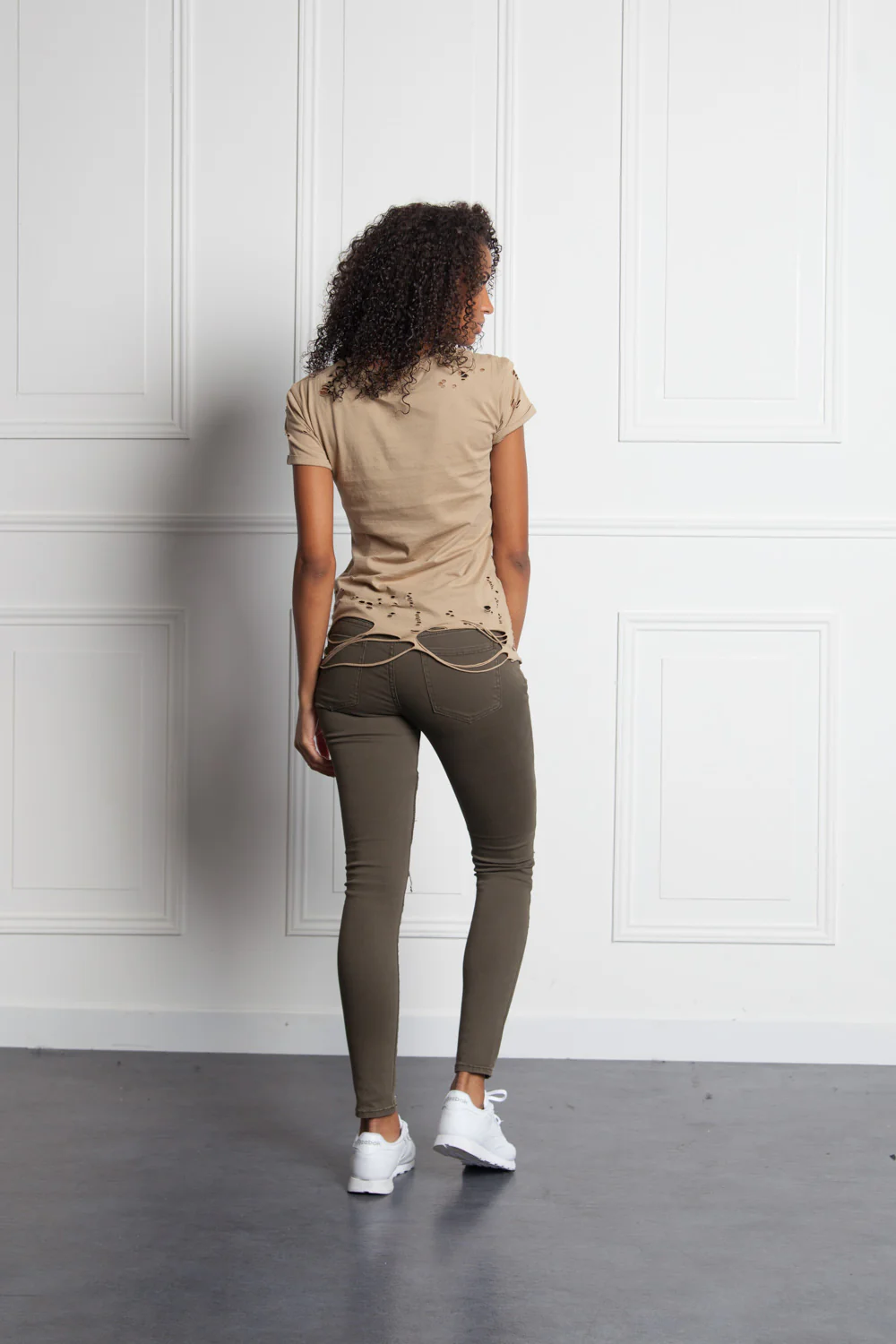 T-shirt uni destroy Femme beige W2370VTS - Image 3
