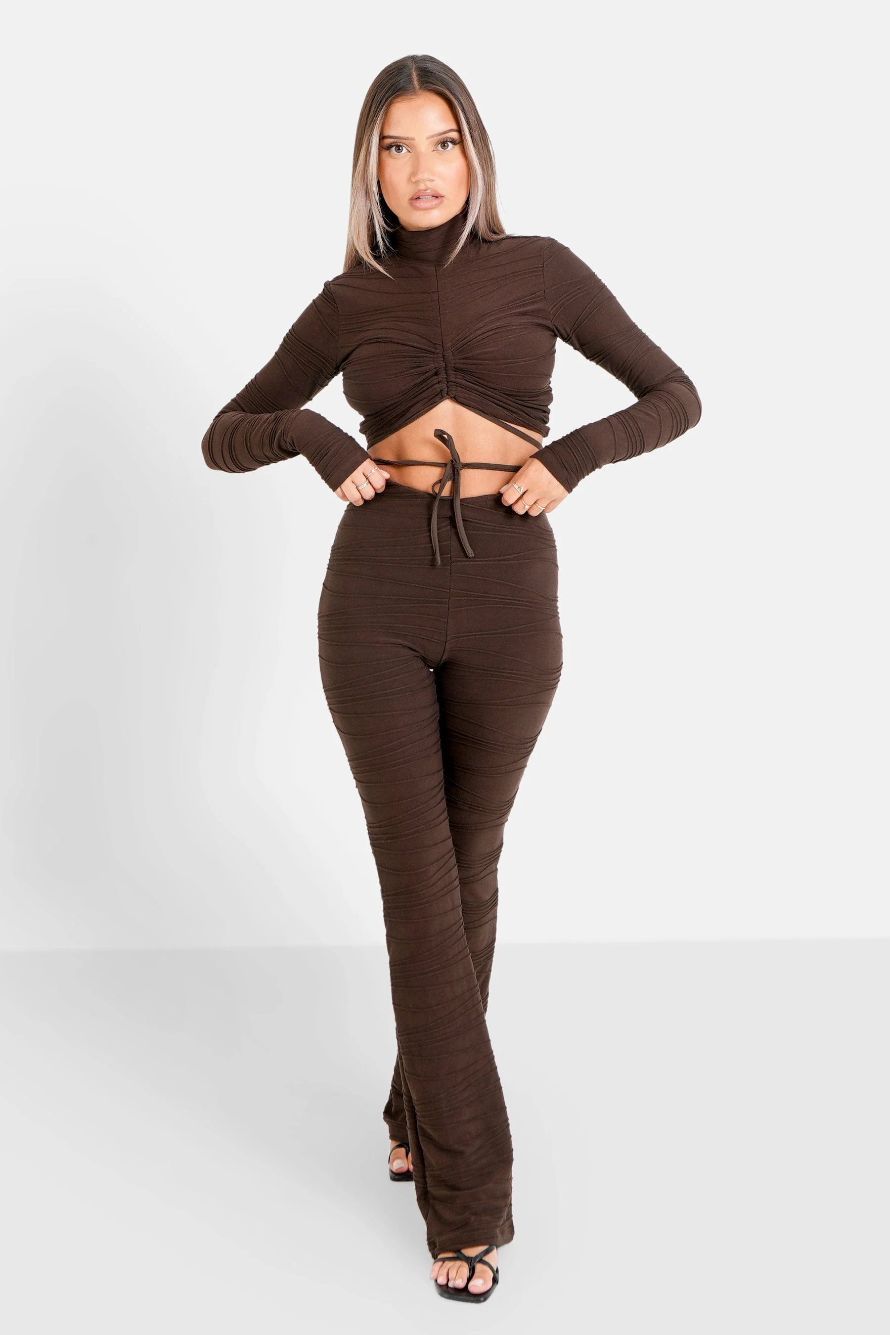 Pantalon texturé évasé Marron foncé - Image 2
