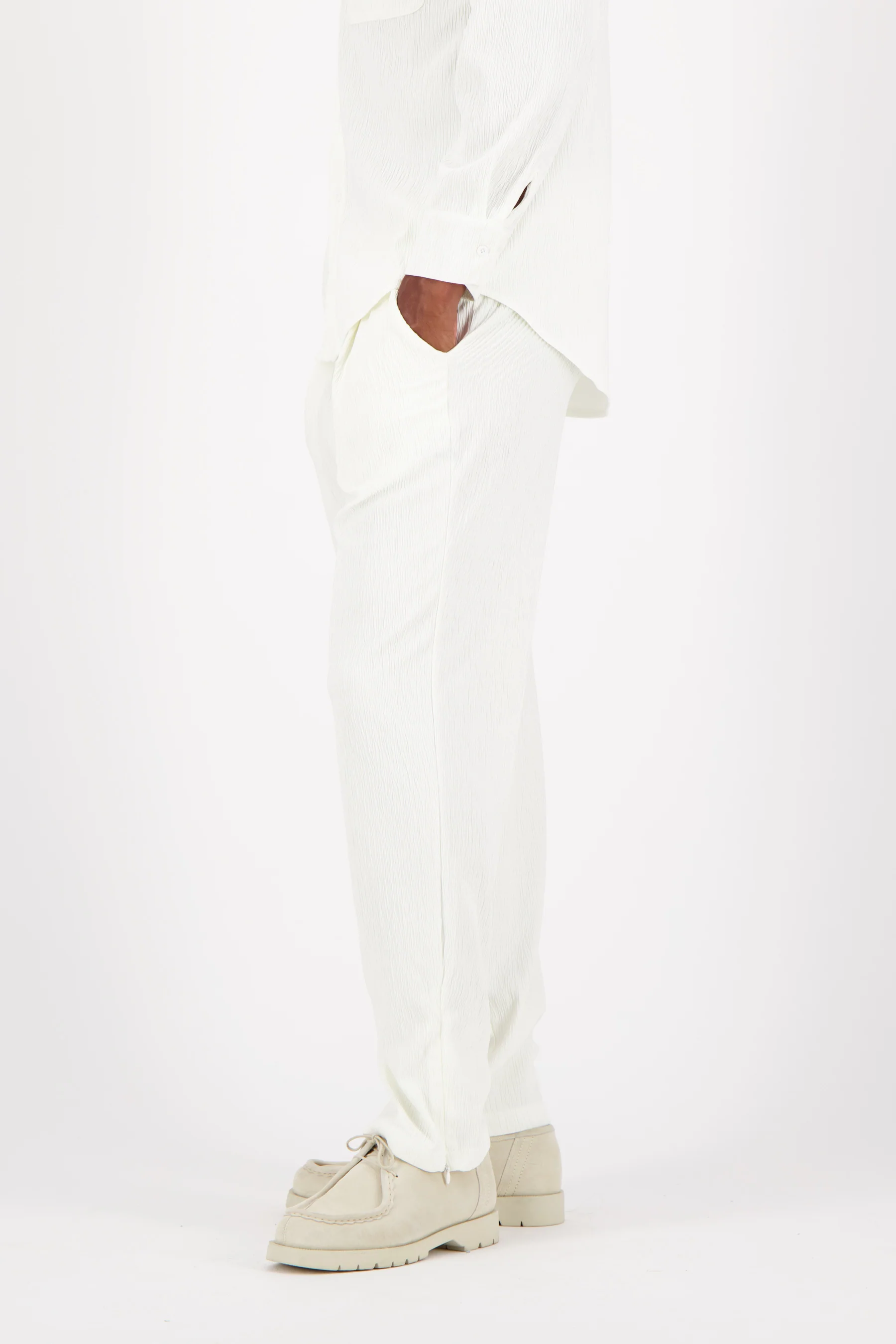 TEXTURED straight pant - Image 4