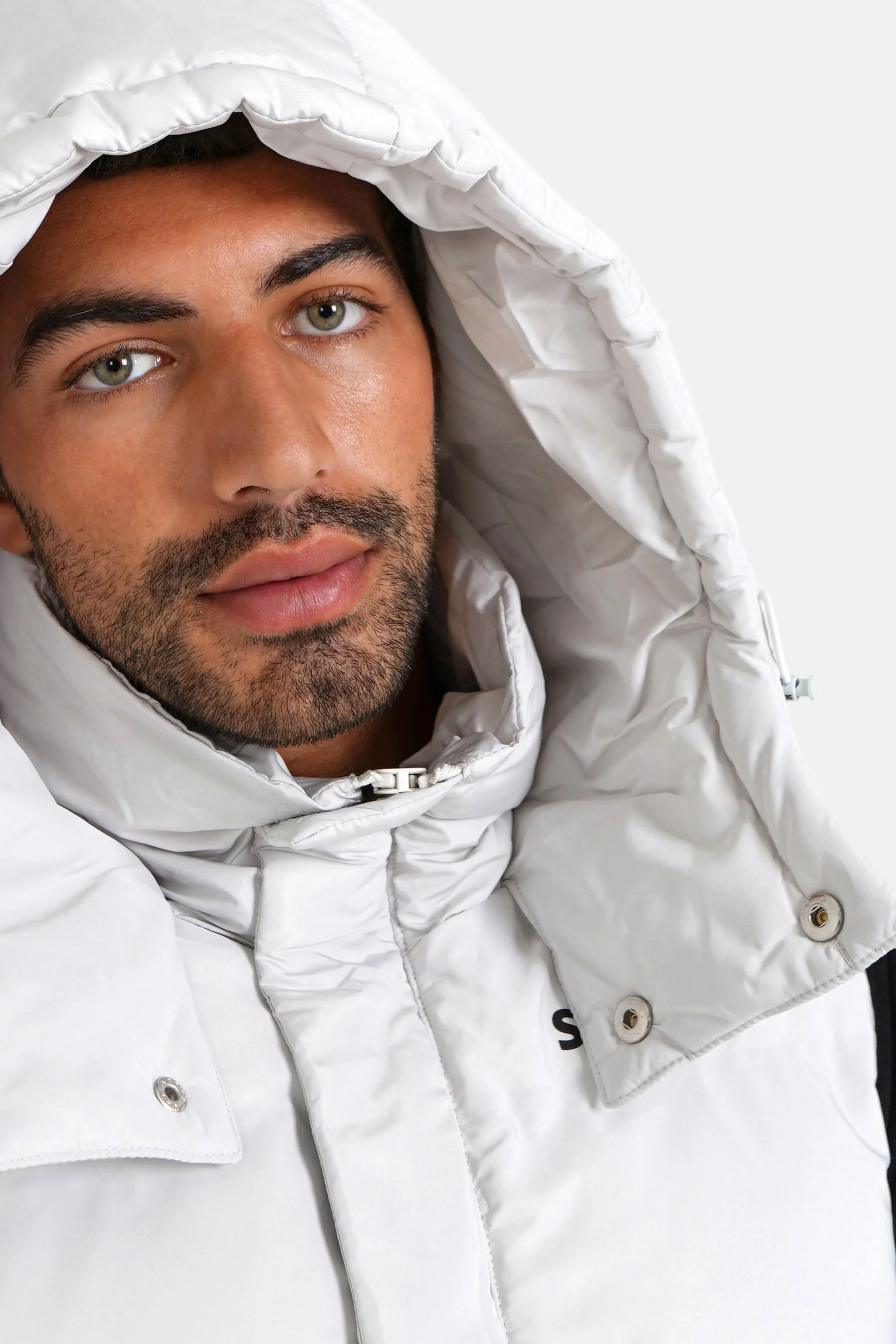 THERMO sleeveless puffer jacket - Image 3