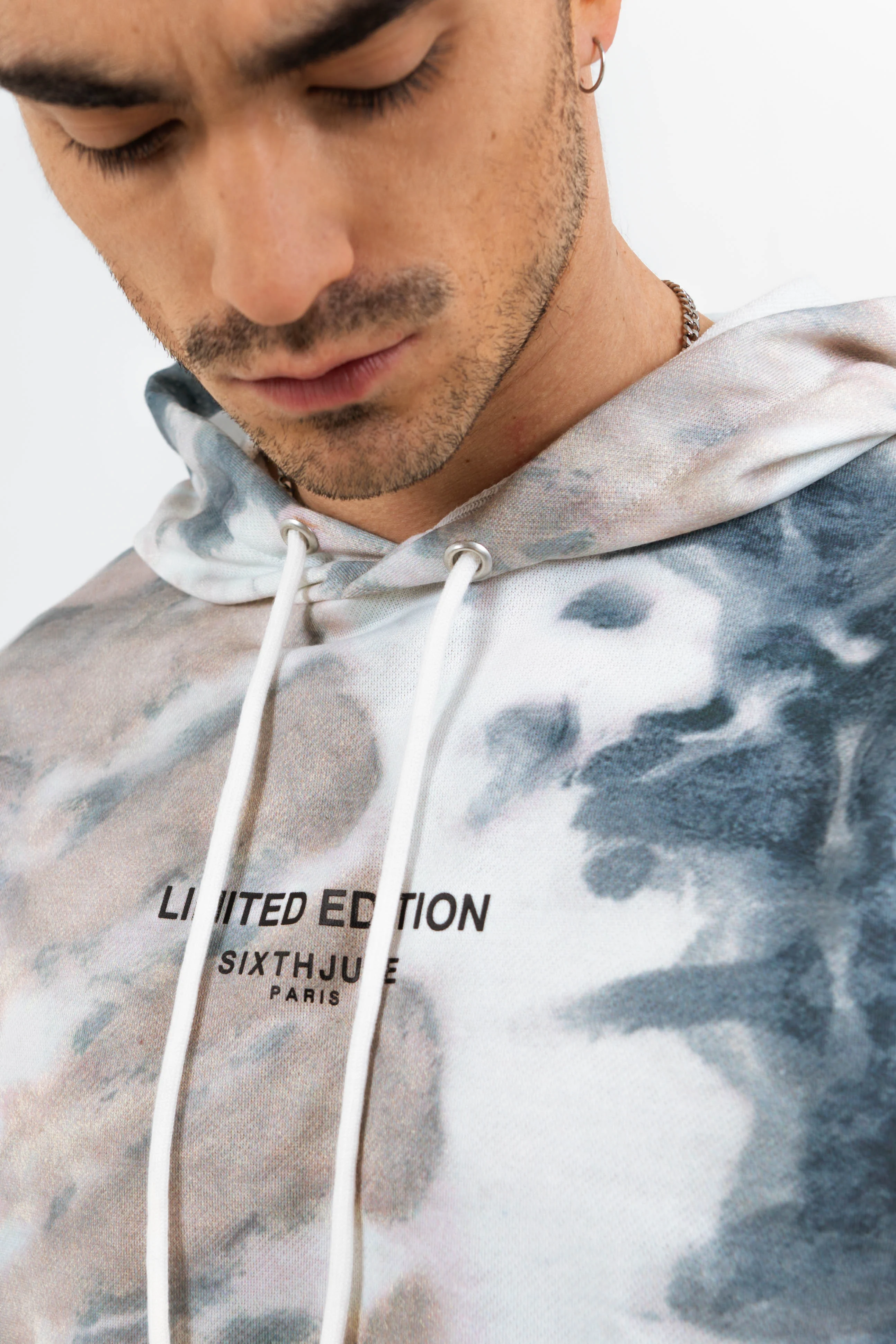 Sweat capuche tie dye Limited Edition Bleu clair - Image 4