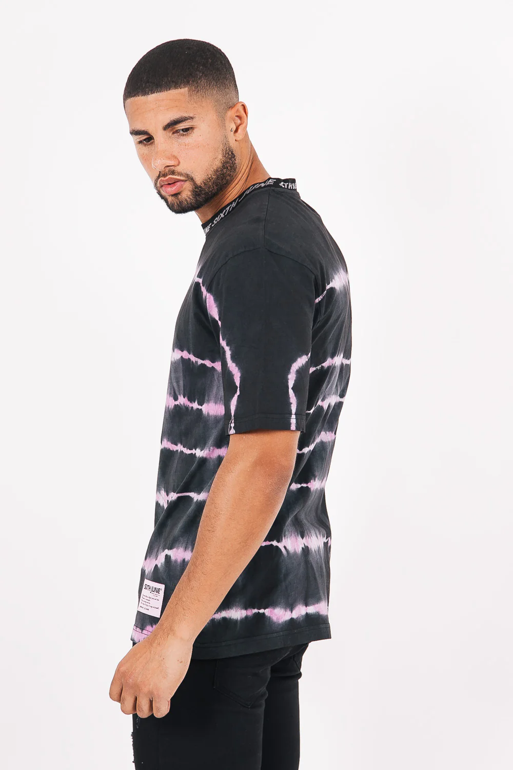 T-shirt tie and dye col côtelé noir - Image 4