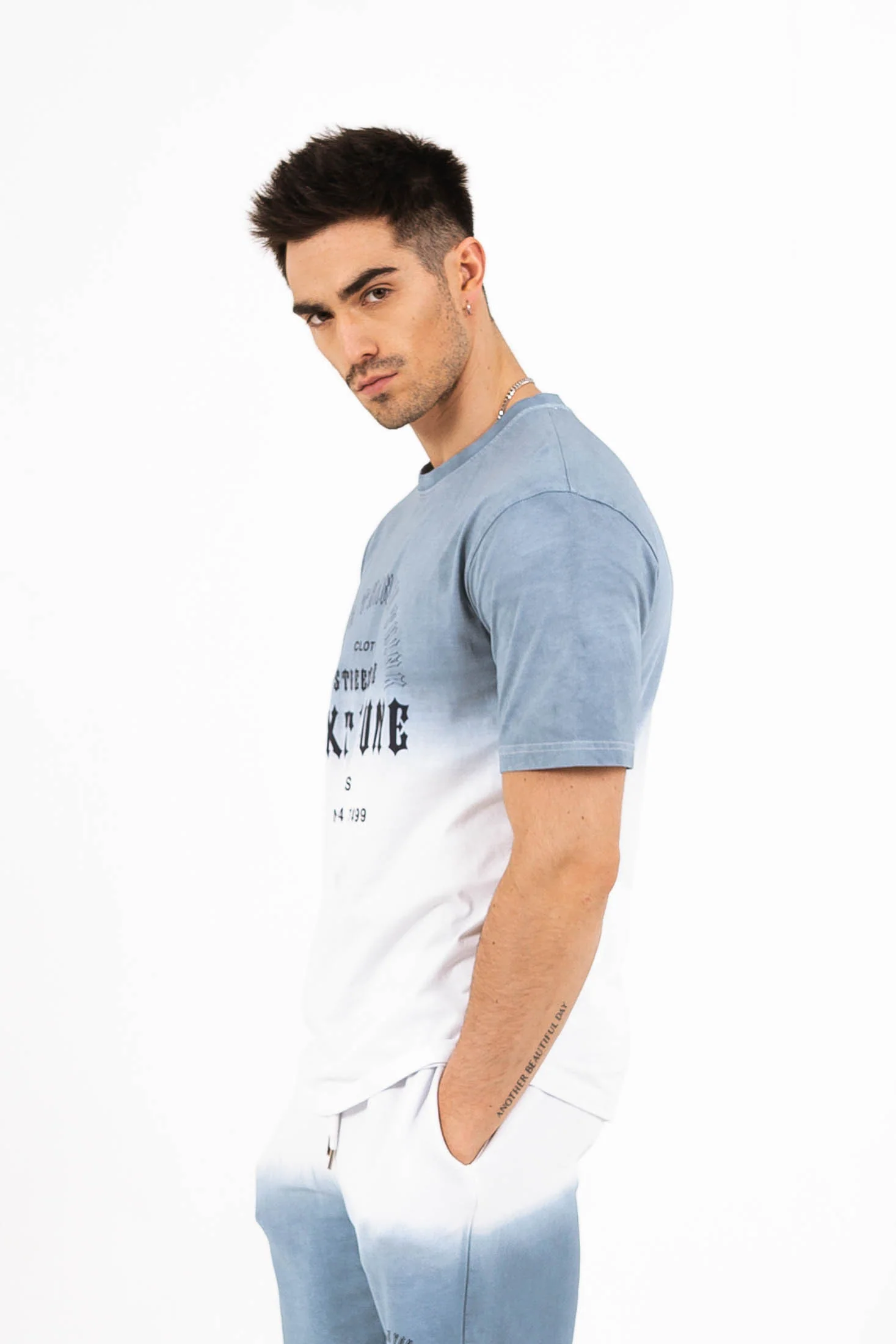 T-shirt sooner than you think dégradé bleu - Image 4