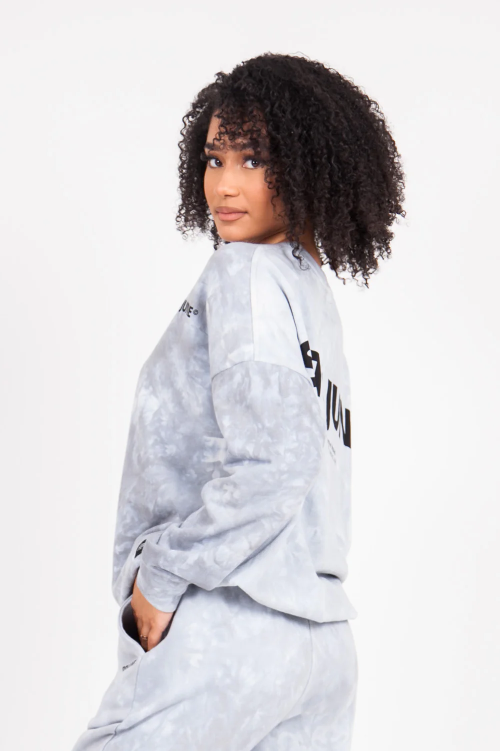 Sweat tie and dye gris - Image 6