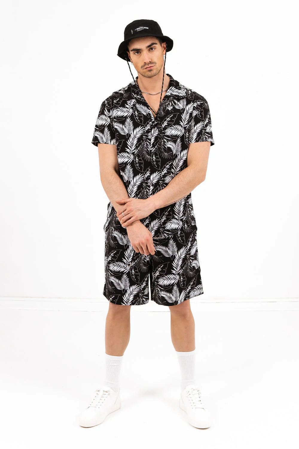 Short tropical décontracté noir - Image 5