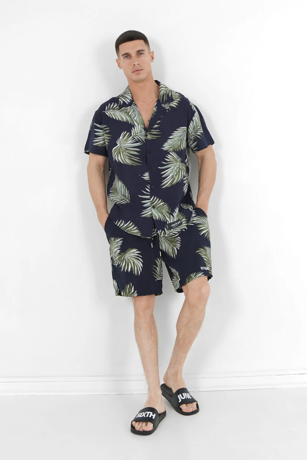 Chemise fluide tropicale Bleu foncé - Image 2