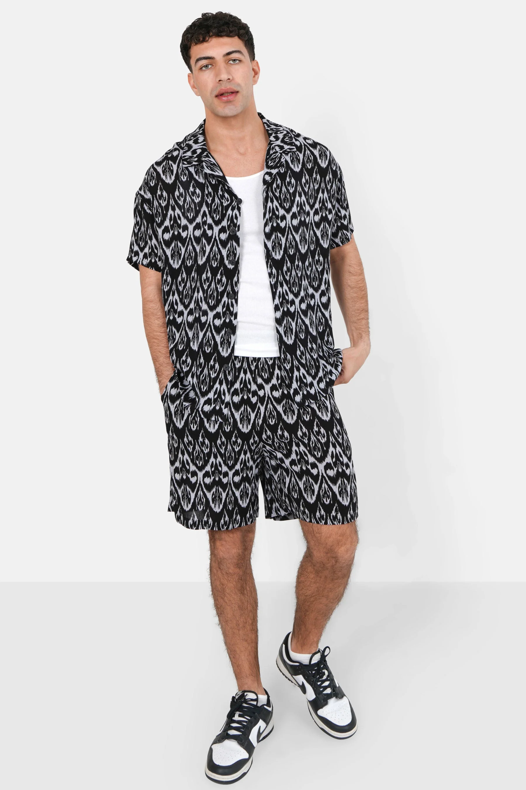 Chemise fluide motif aztèque Noir - Image 2