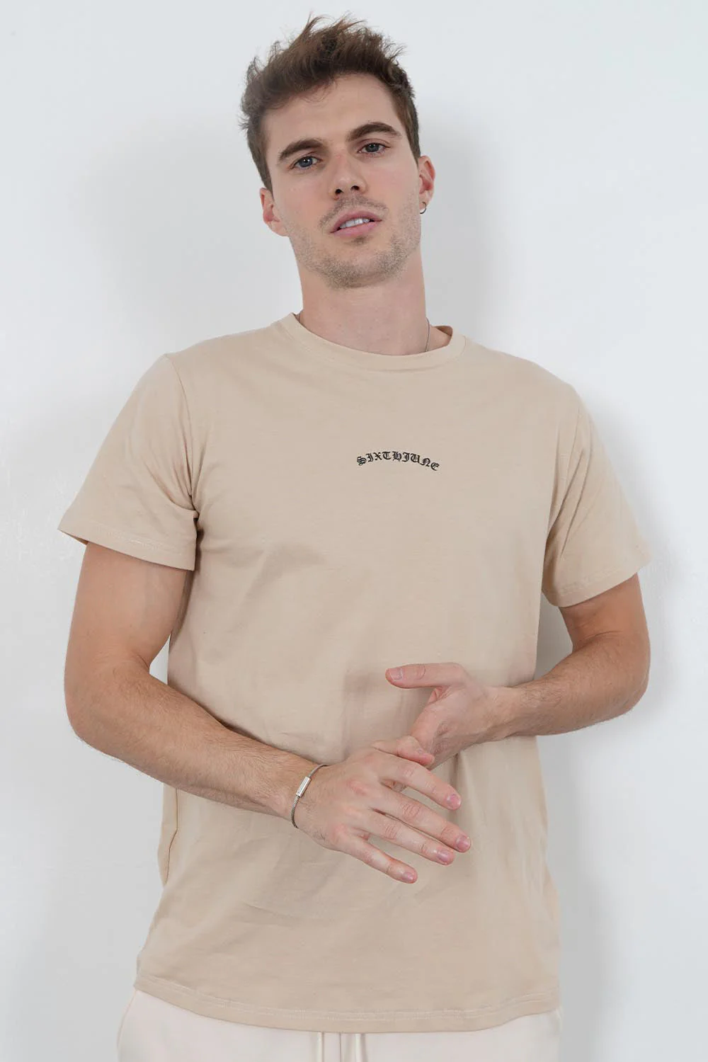 T-shirt logo gothique Beige - Image 2
