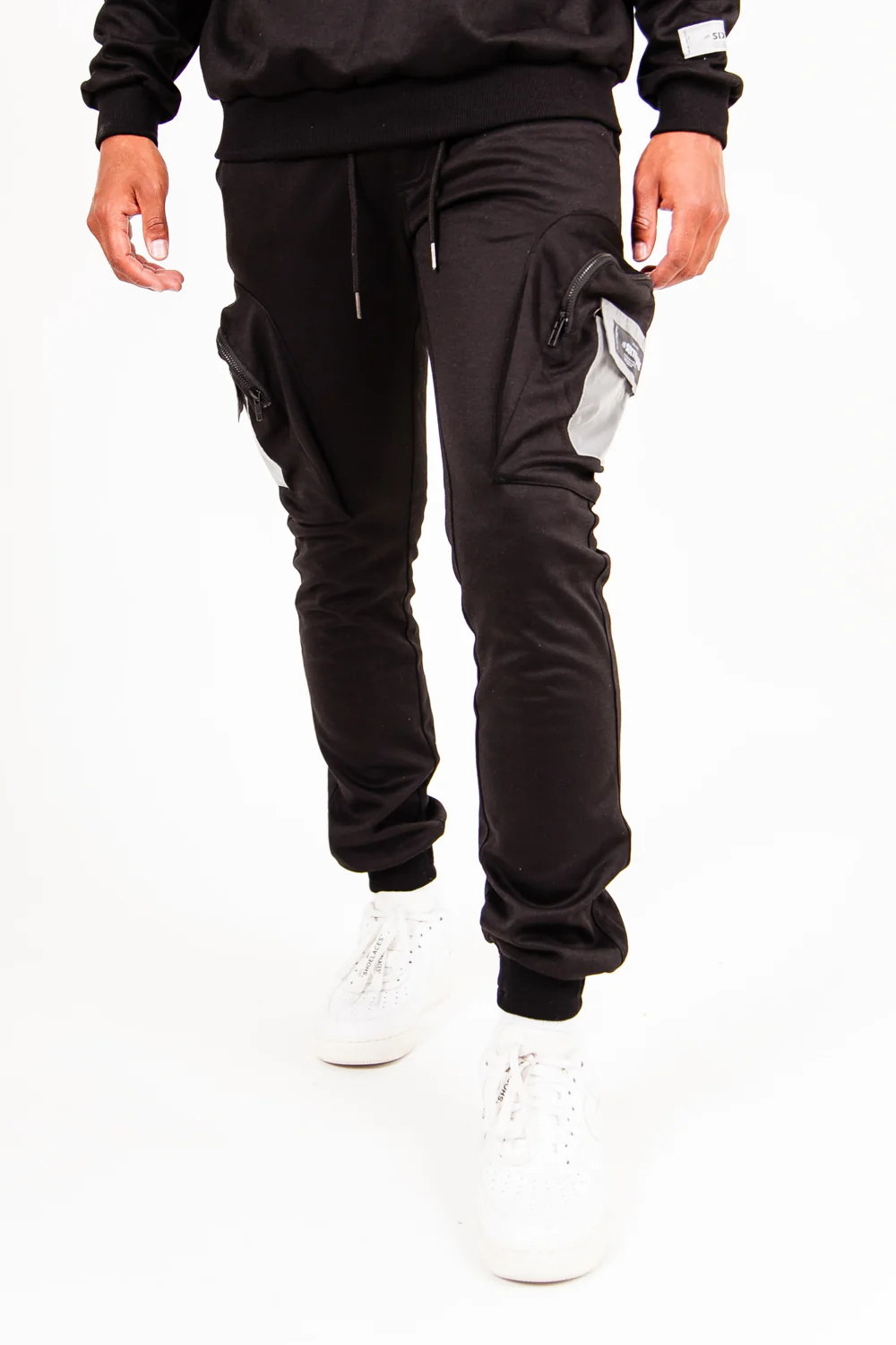 Pantalon jogging cargo réfléchissant noir - Image 2