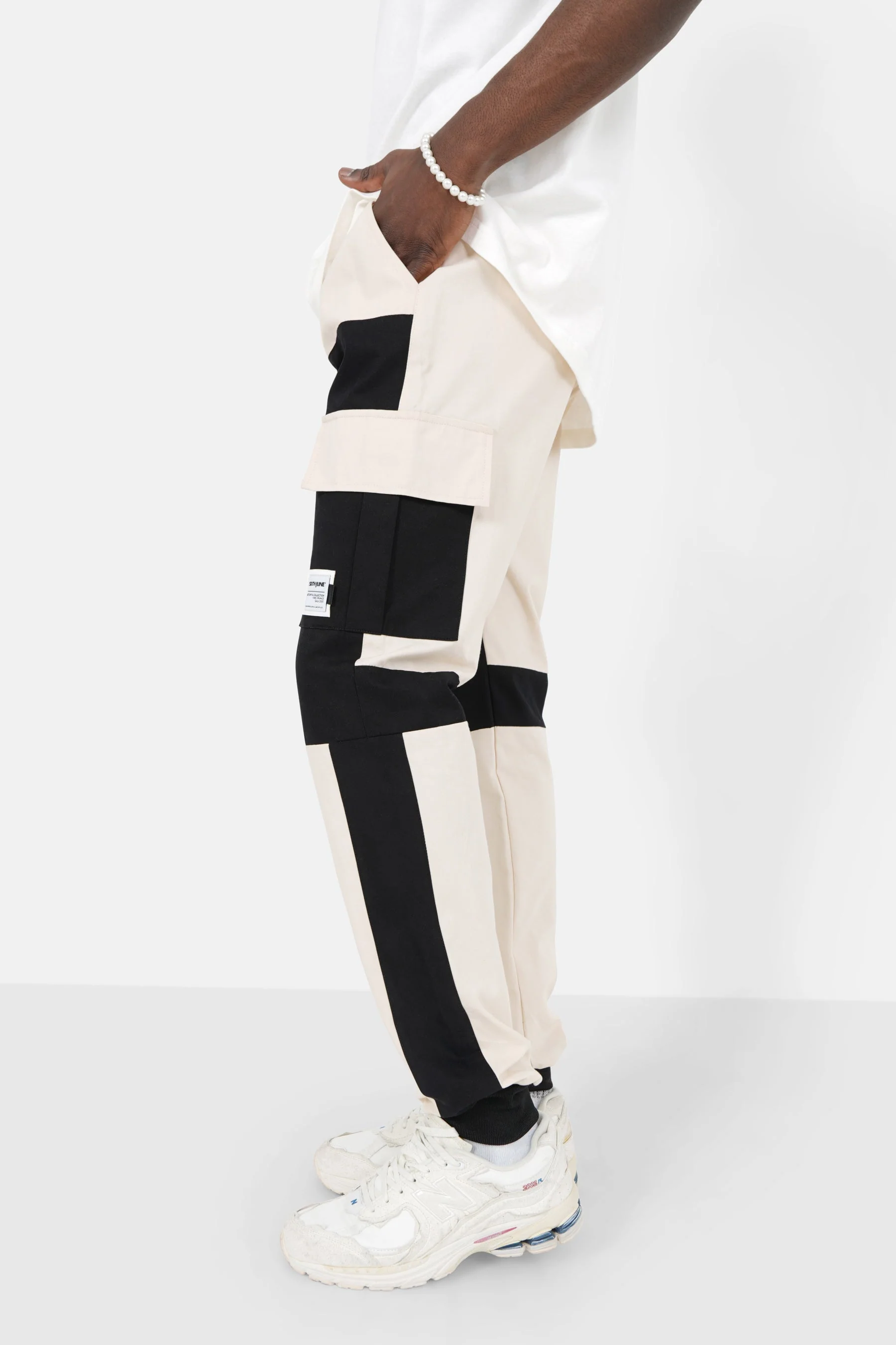 BICOLORED cargo pant - Image 4