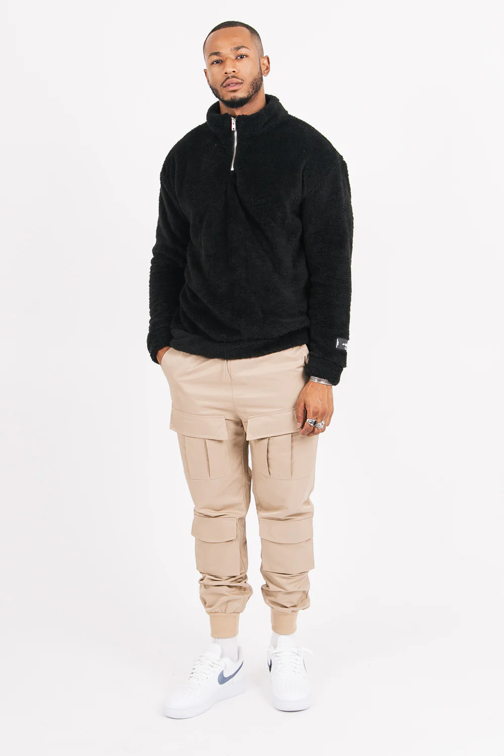 Pantalon cargo utilitaire beige - Image 4