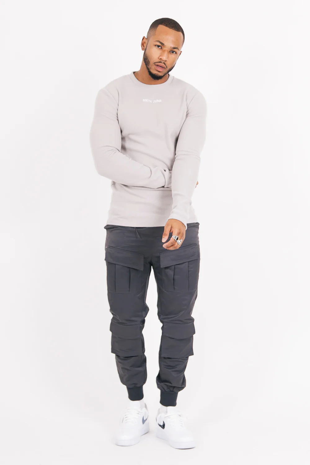 Pantalon cargo utilitaire gris foncé - Image 5