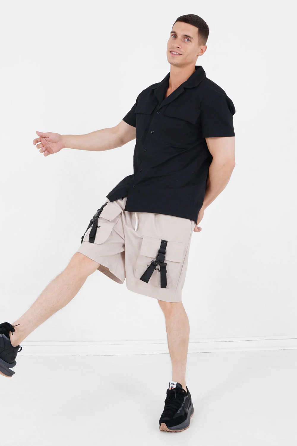 Short utilitaire sangles Beige - Image 2