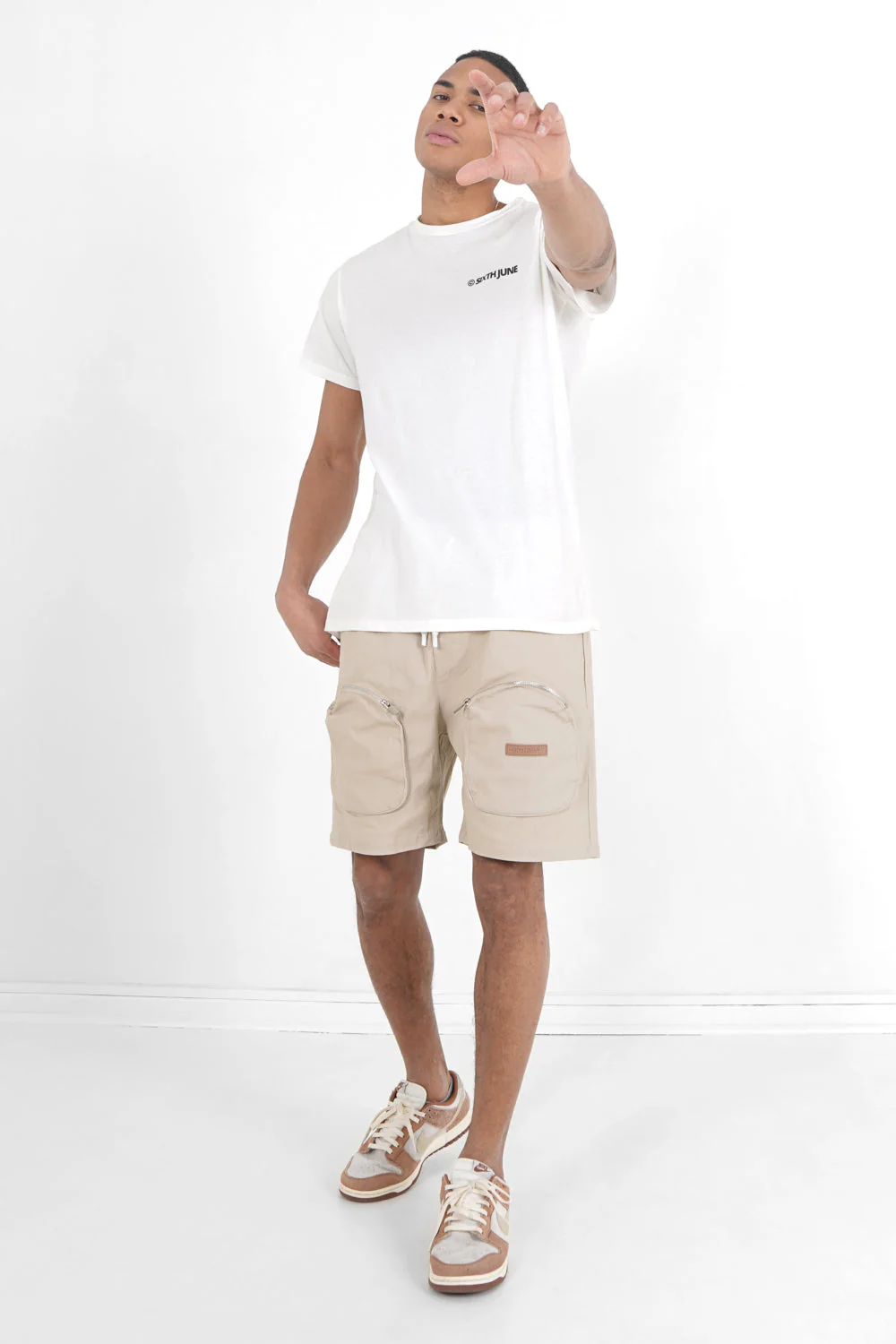 Short utilitaire poches Beige - Image 2