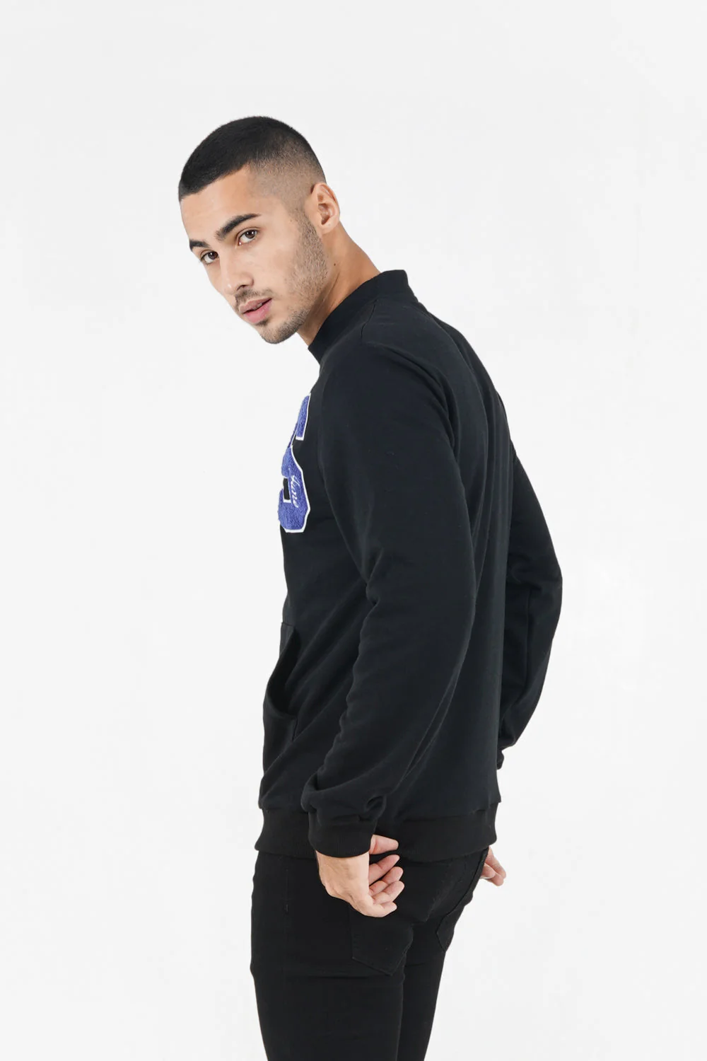 Sweat logo patch université Noir - Image 4
