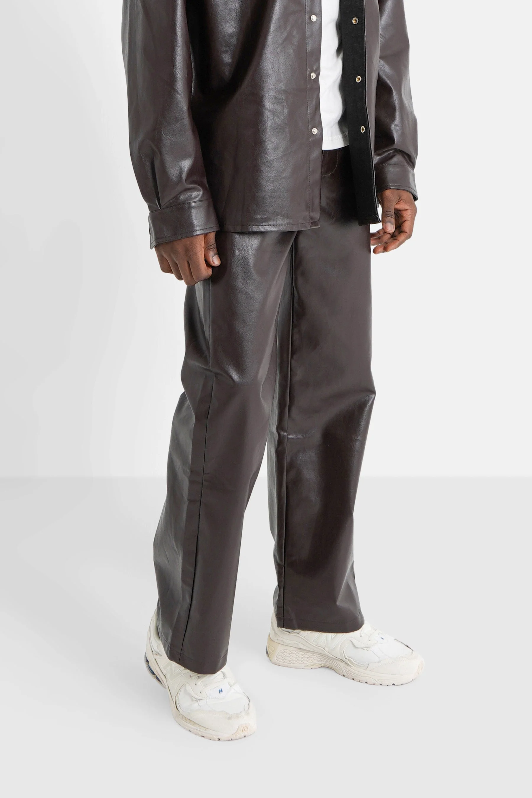 VEGAN leather pant - Image 4