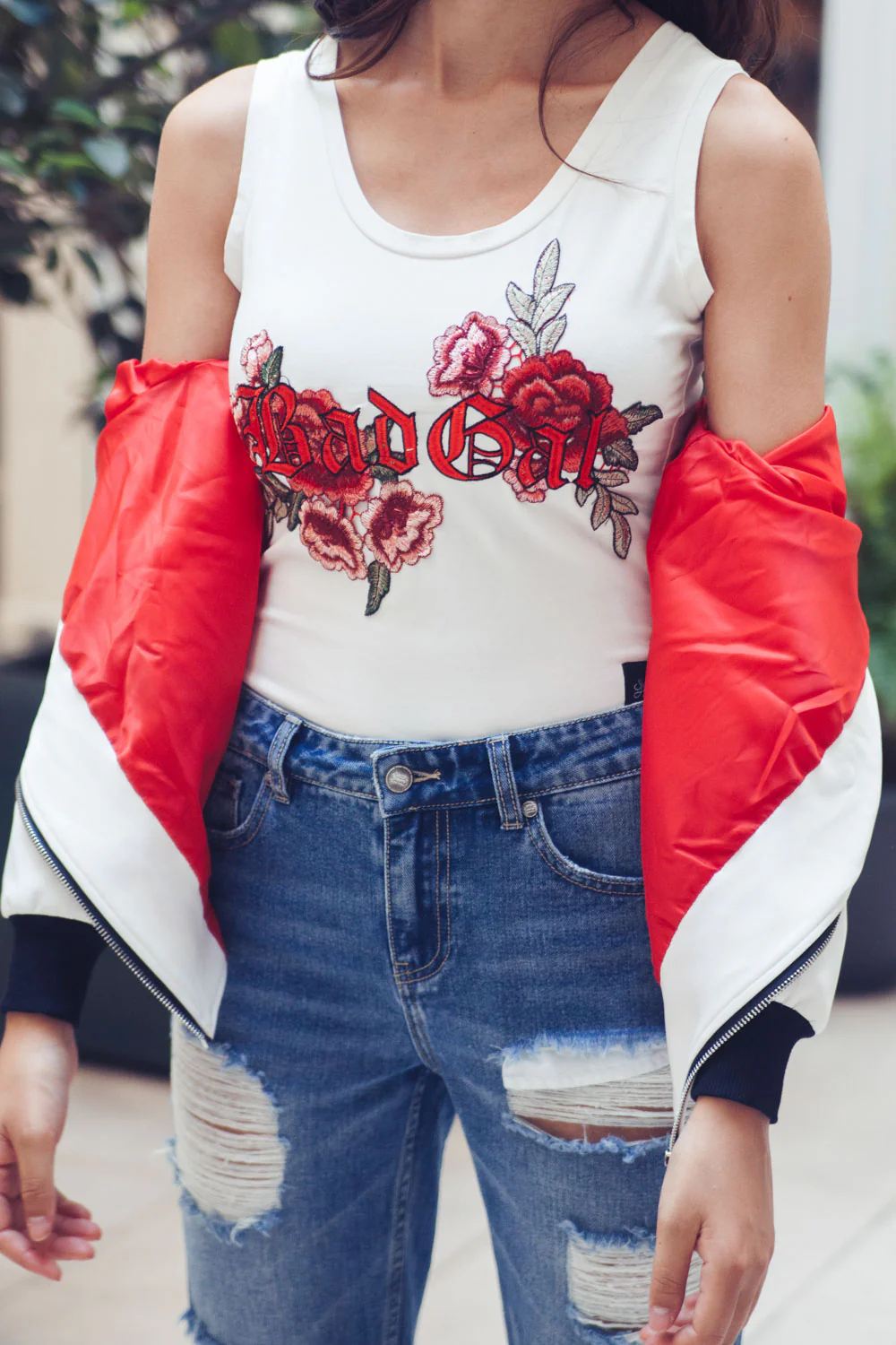 Veste Bad Gal broderie roses blanc - Image 4