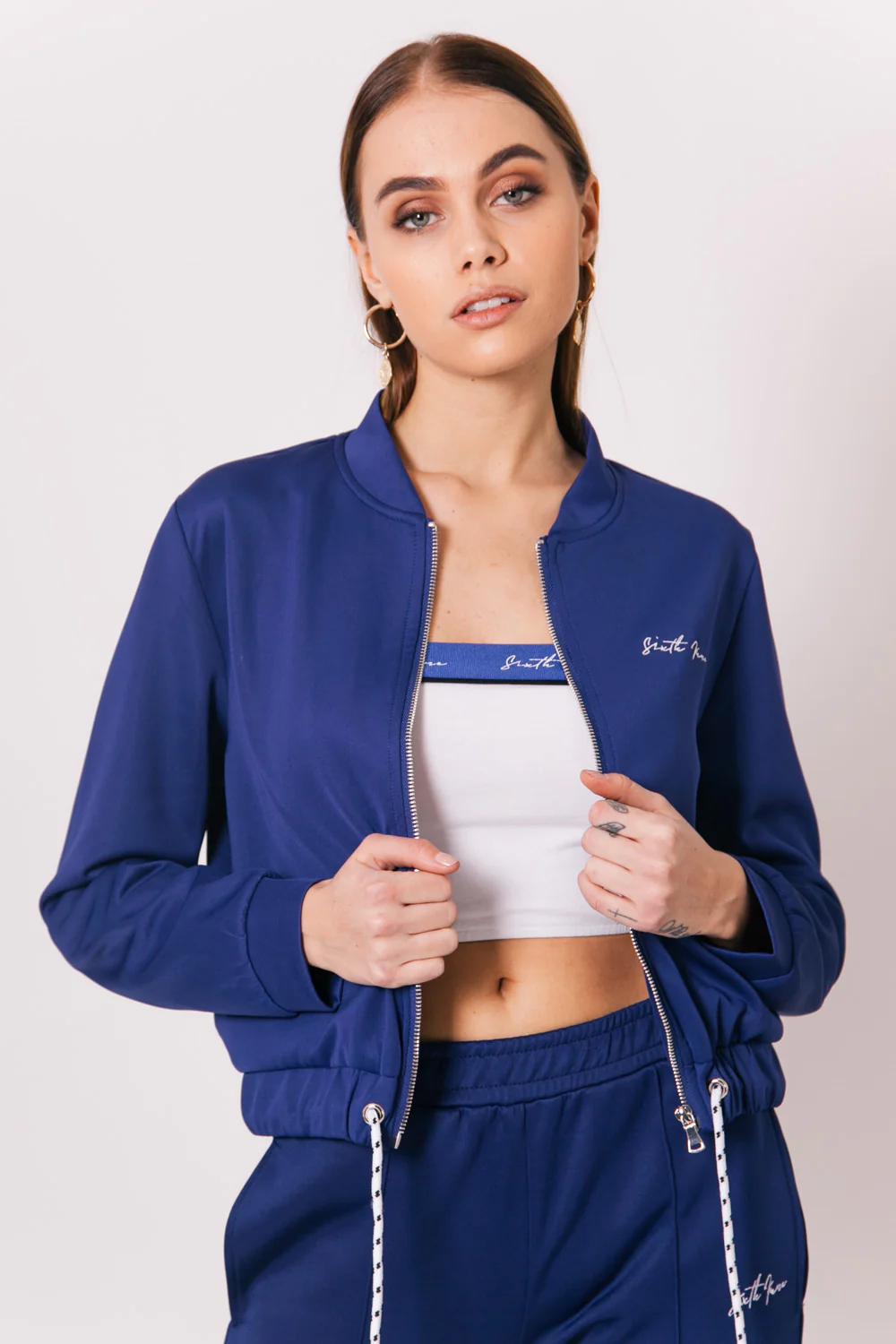 Veste courte logo signature bleu - Image 2