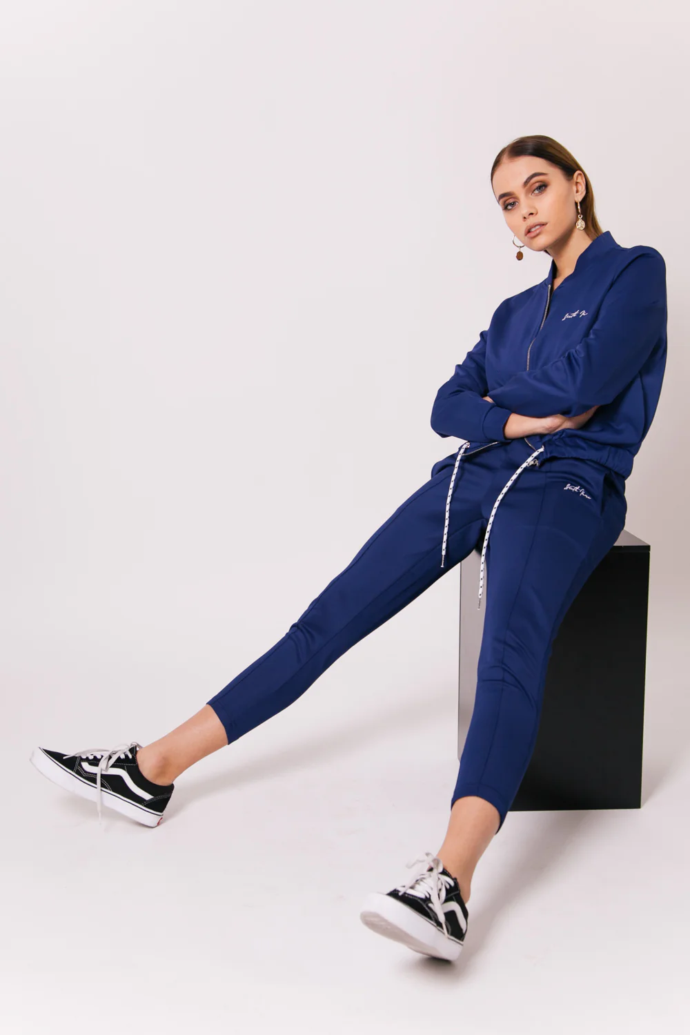Veste courte logo signature bleu - Image 8