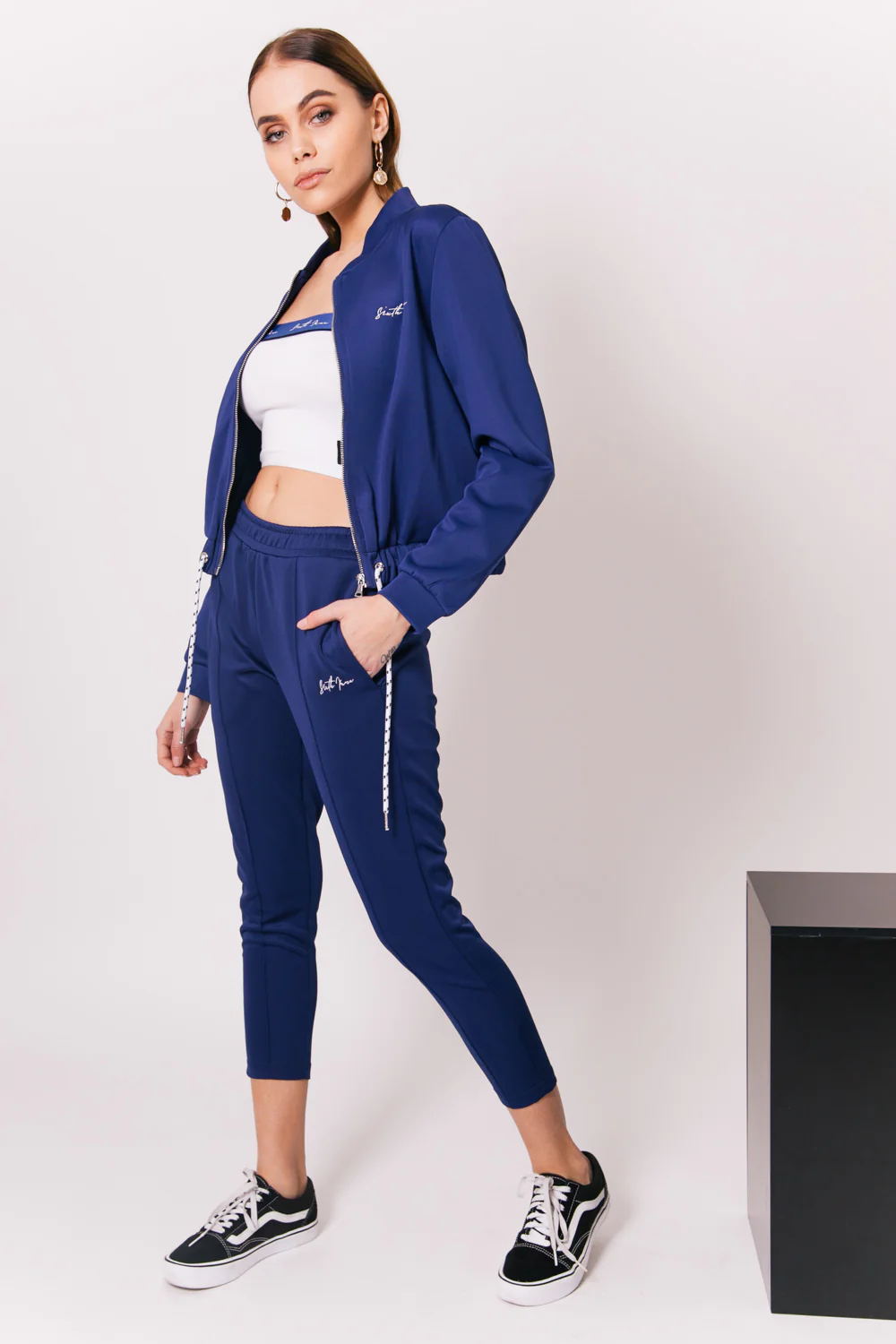Veste courte logo signature bleu - Image 9