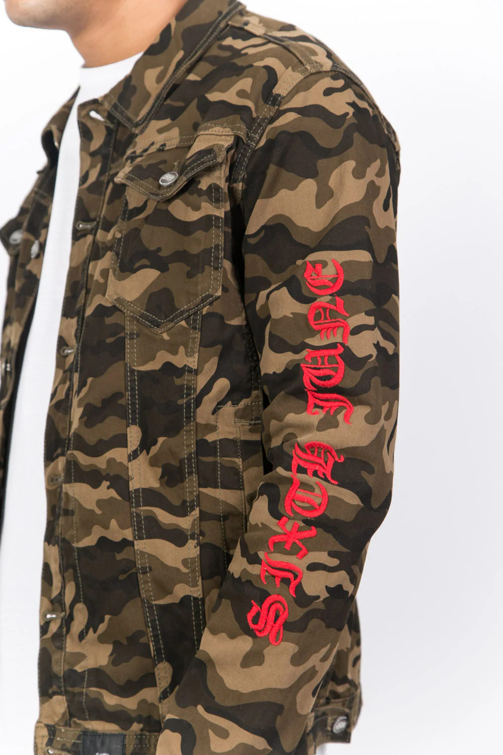 Veste jean camouflage brodée vert - Image 5
