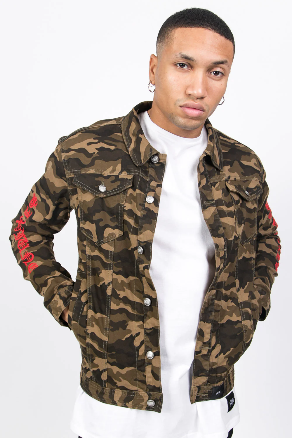 Veste jean camouflage brodée vert - Image 6
