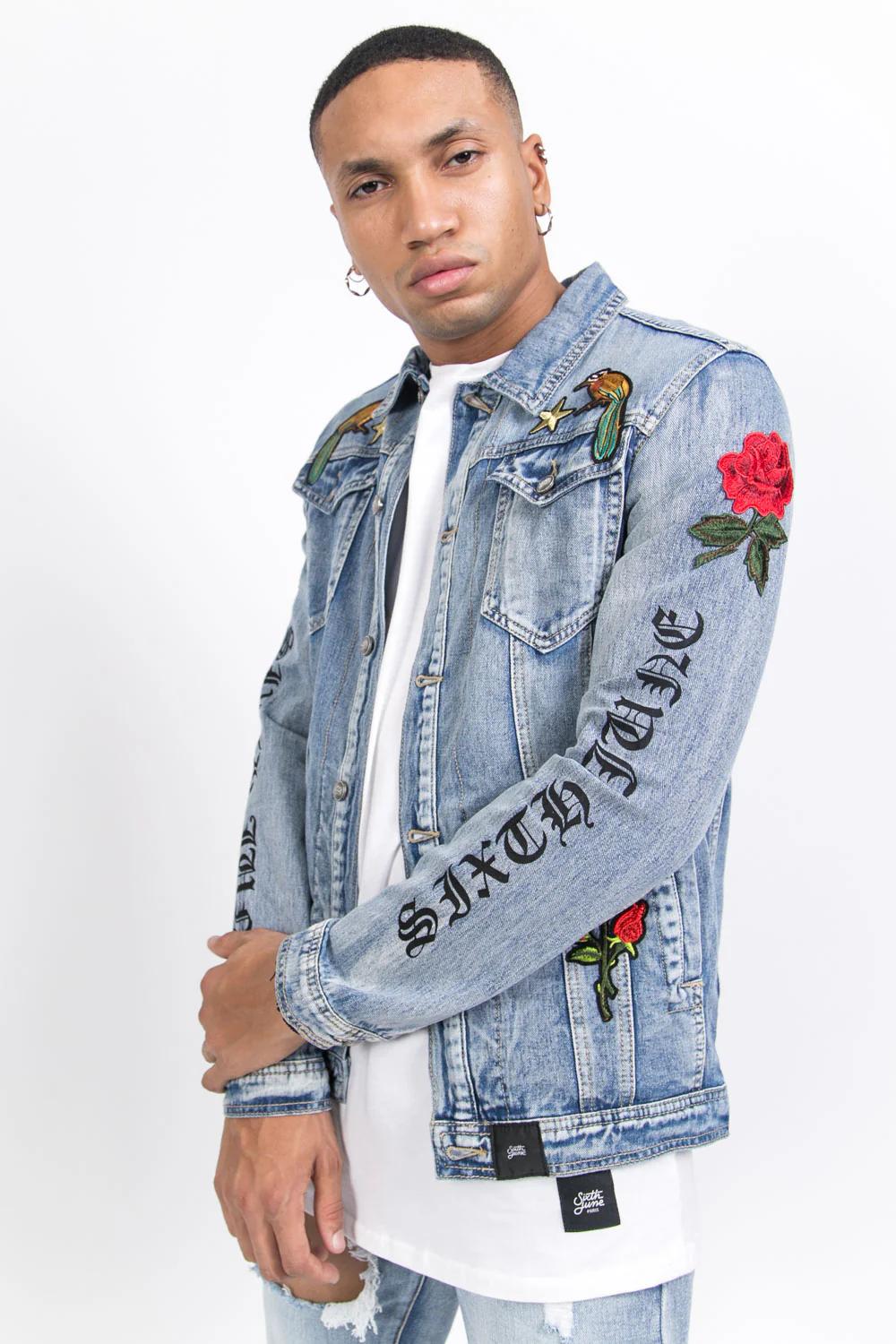 Veste jean patchs roses imprimés bleu - Image 2