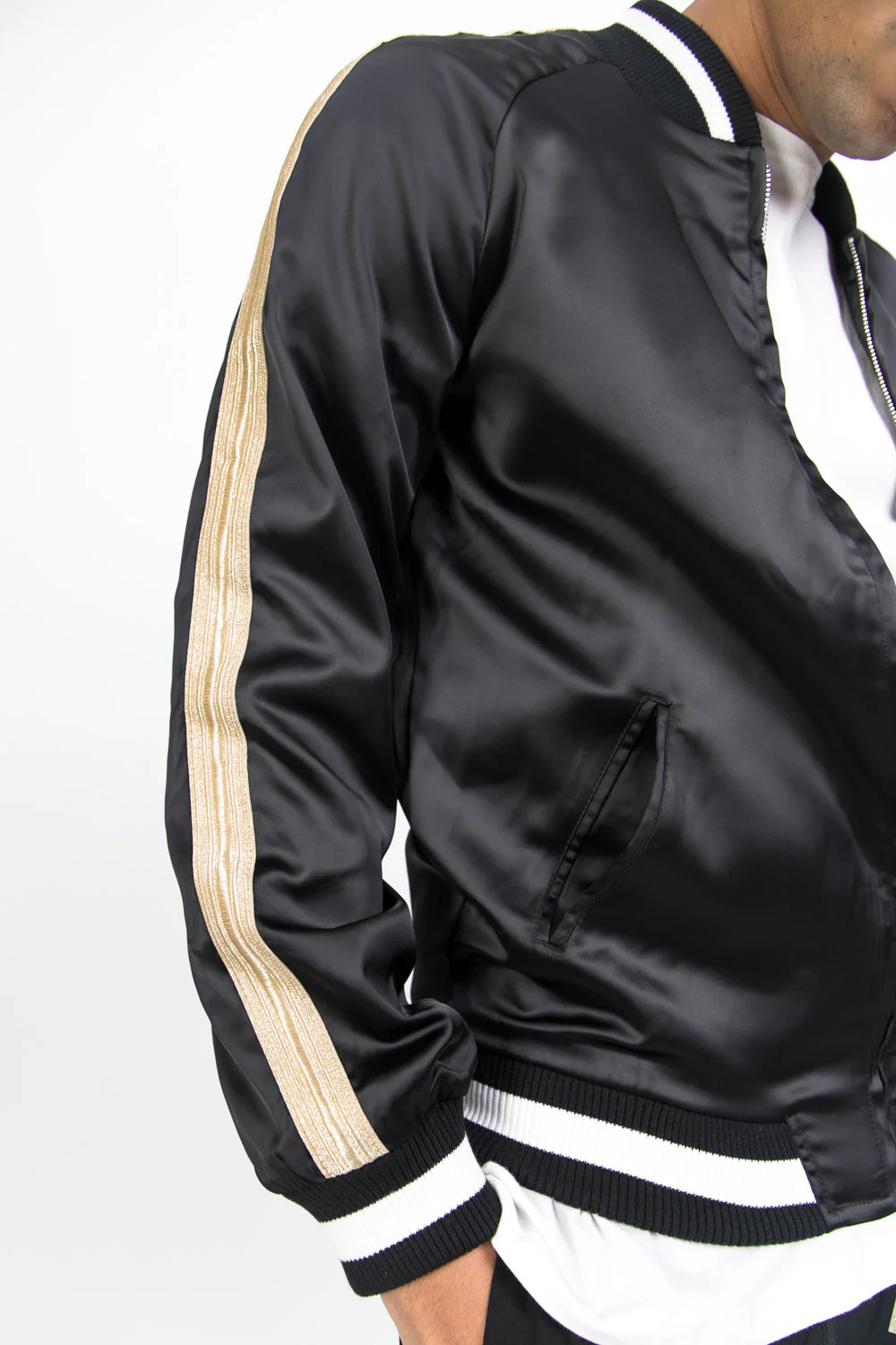 Veste satin bandes noir doré - Image 5