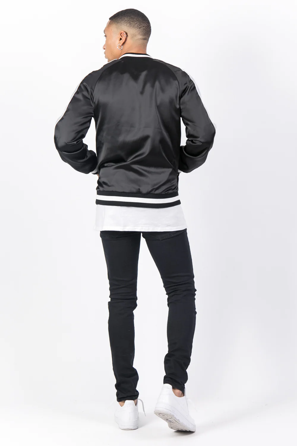 Veste satin bandes noir gris - Image 3