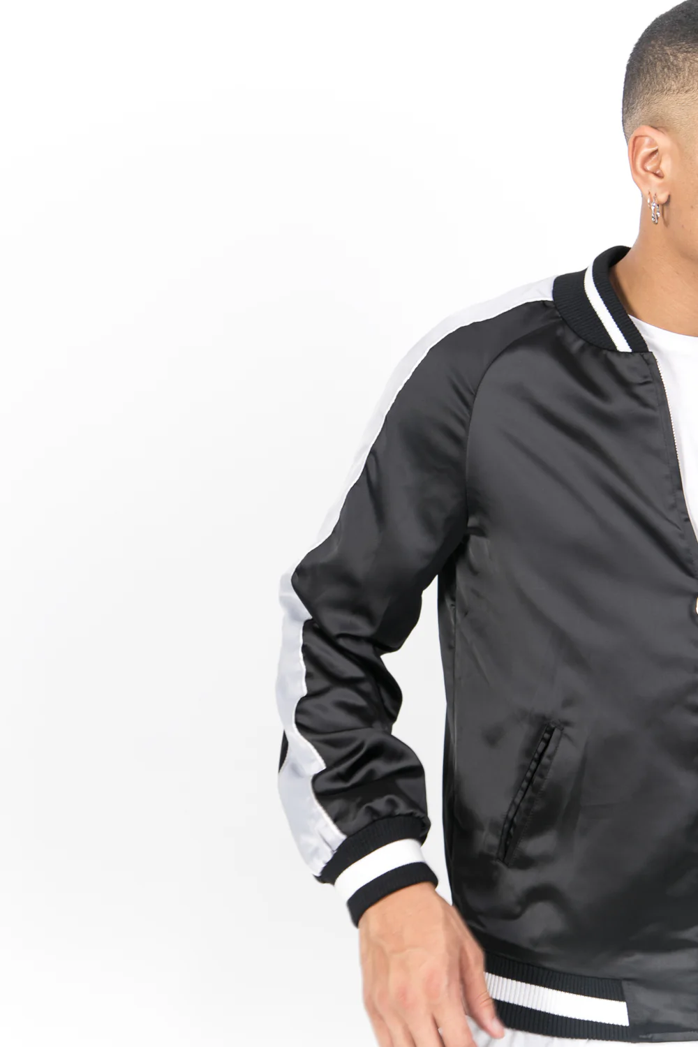 Veste satin bandes noir gris - Image 7
