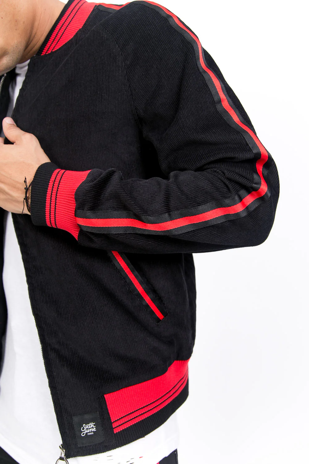 Veste velours côtelé bandes noir rouge - Image 5
