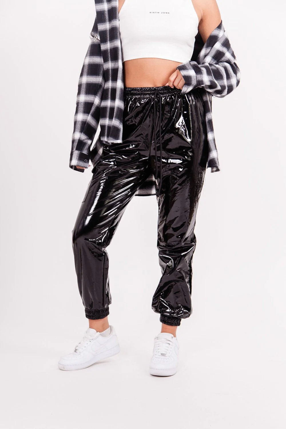 Pantalon jogging vinyle noir - Image 3