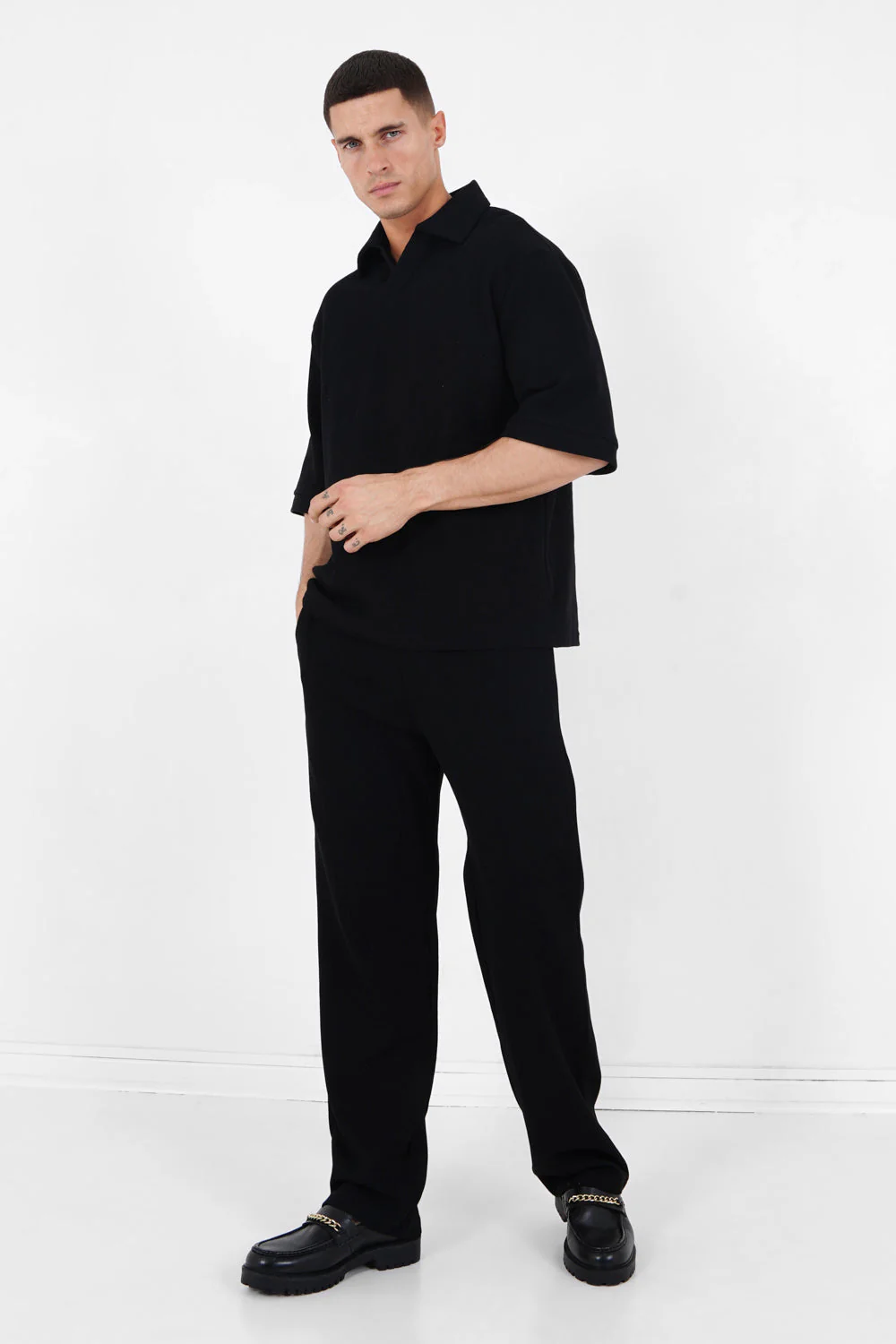 Polo gaufré oversize Noir - Image 2