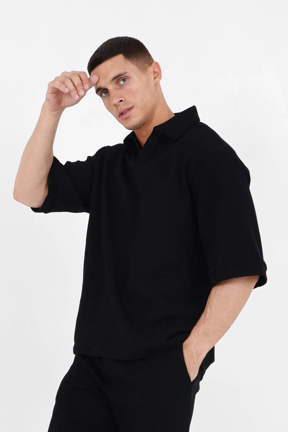 Polo gaufré oversize Noir - Image 4