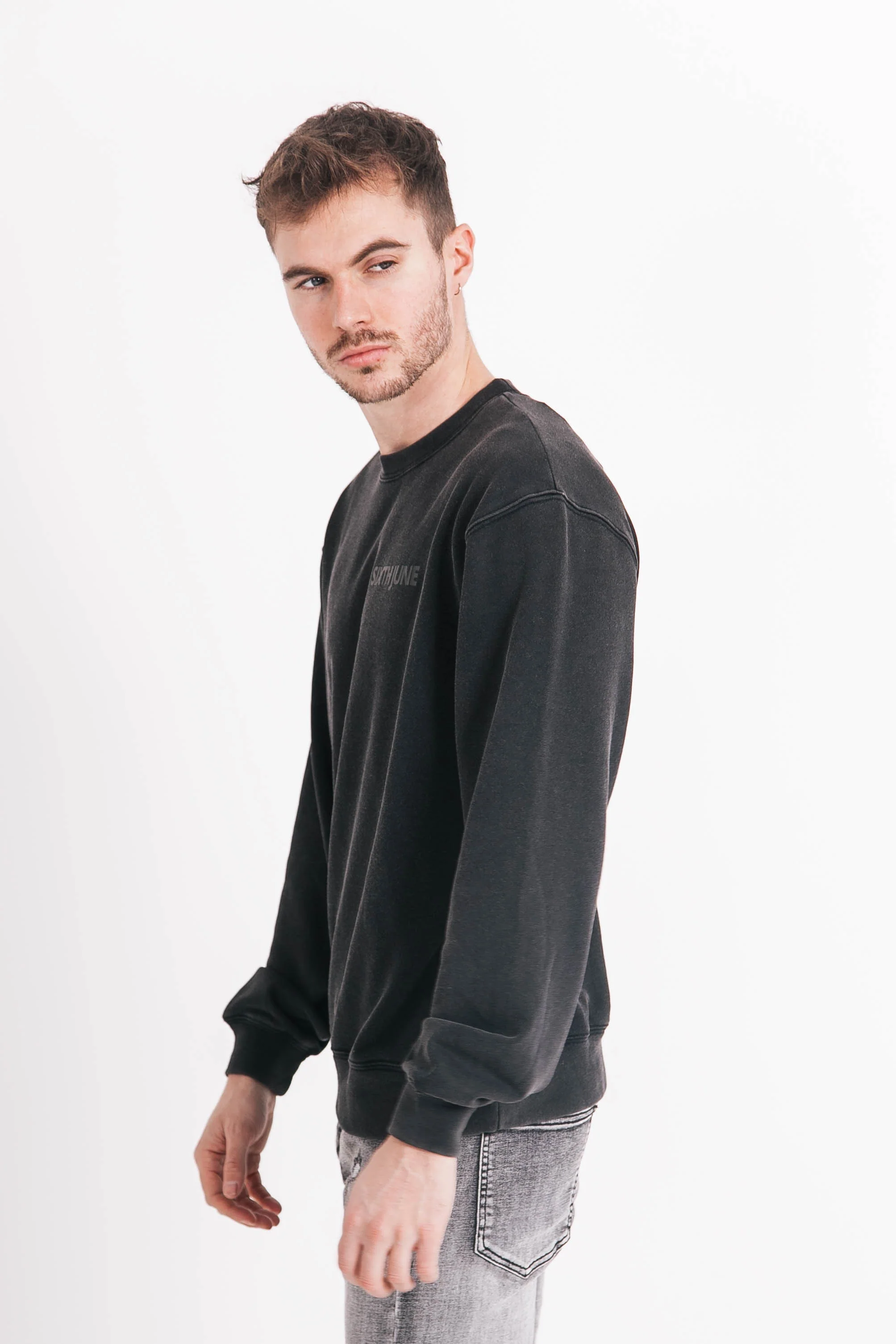 Sweatshirt délavé logo gris foncé - Image 4