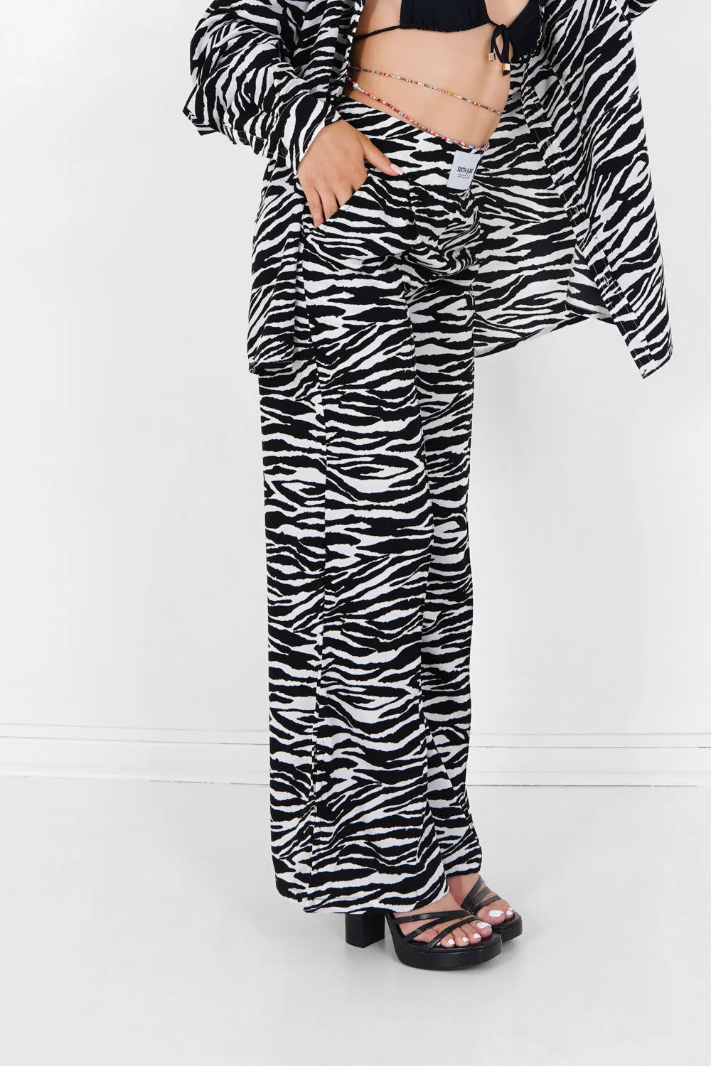 Pantalon large fluide zébré Noir - Image 4